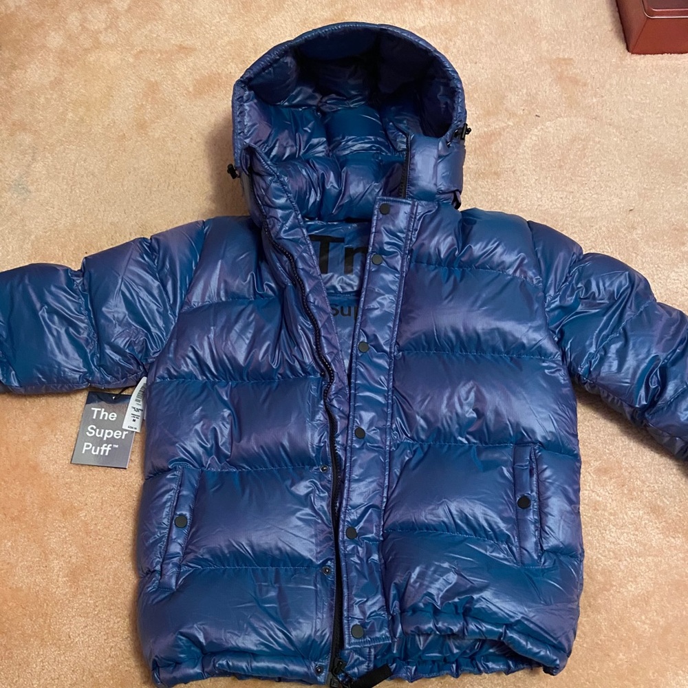 BRAND NEW TNA SUPER PUFF. SIZE MEDIUM